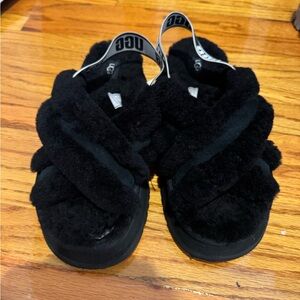 UGG Women’s Black Fluffy Slides Size 10